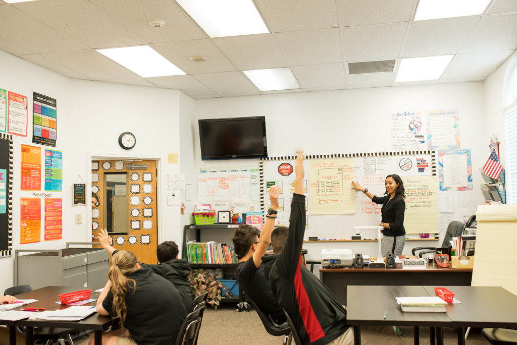 A Middle School Educator teaches an English Class